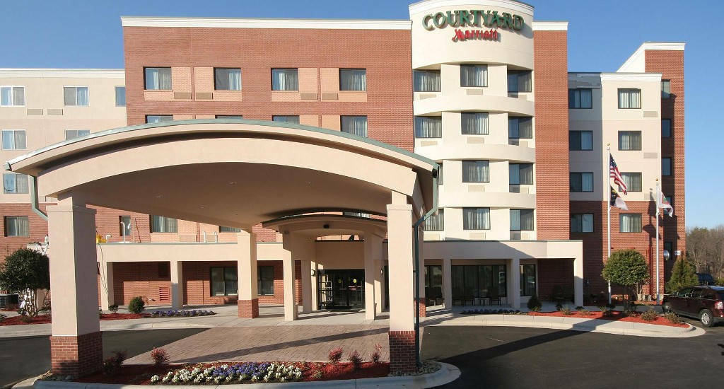 Courtyard Greensboro Airport Dış mekan fotoğraf